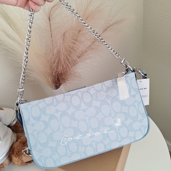 NWT Coach C8306 Lonnie Baguette Crossbody In Signature Jacquard in Marbleblu - Picture 4 of 14